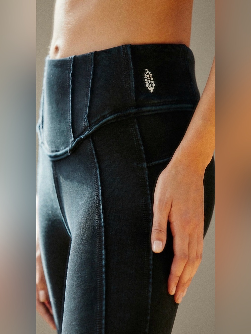 FP MOVEMENT Free People Hybrid Ankle Leggings In Dark Navy Indigo Blue Sz Small